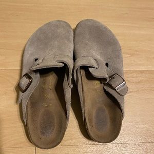 Birkenstock grey suede clogs